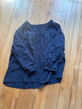 Banana Republic Navy Textured Button-Front Blouse